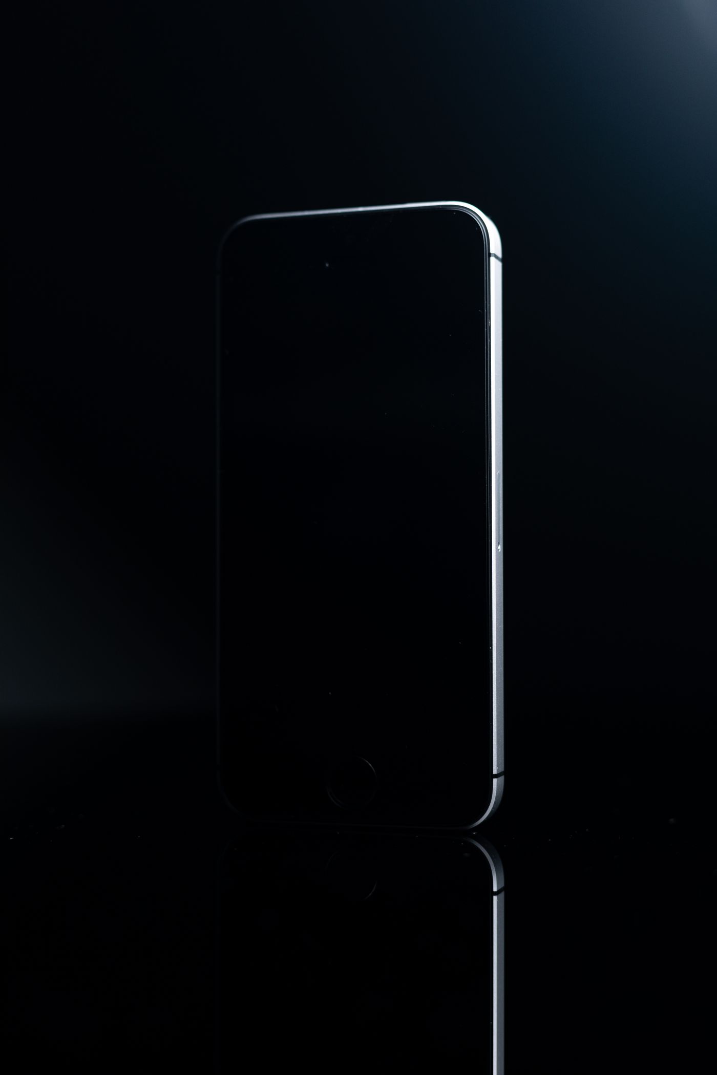 iPhone face, lumière rasante